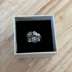 Etah Love Wallflower Ring